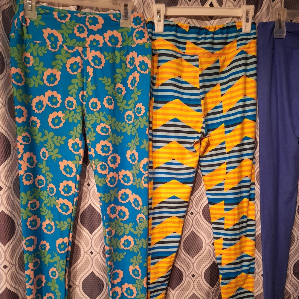 4 pairs of LuLaRoe leggings
